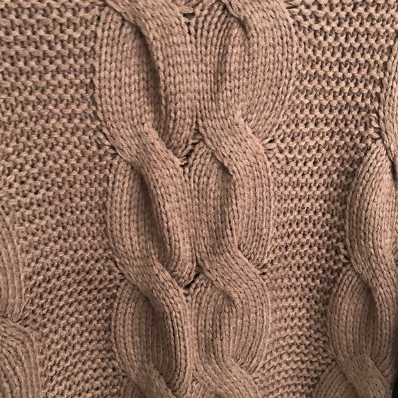 Tobi Sweater - Picture 8 of 9